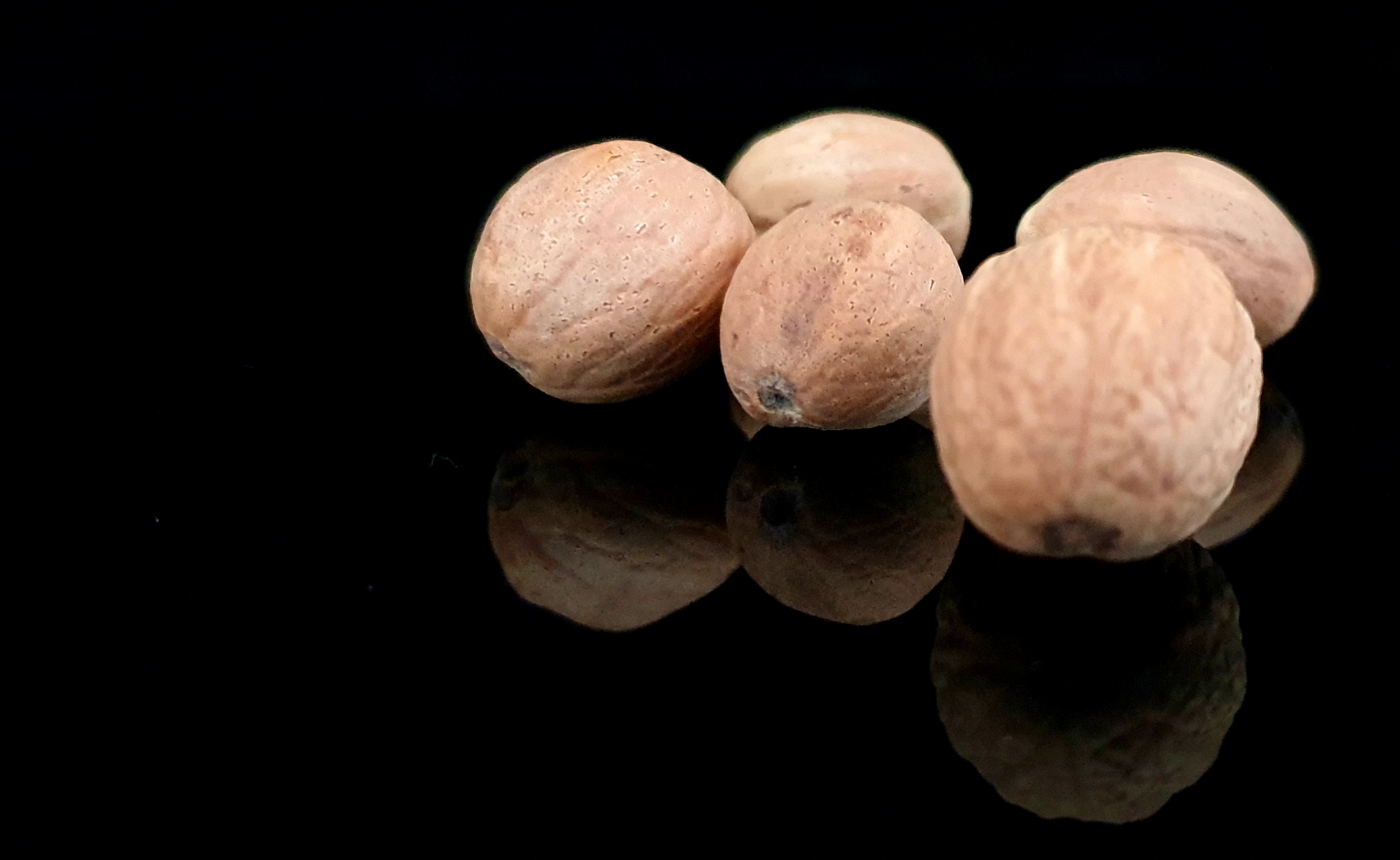 La noix de muscade, une épice sous-estimée aux bienfaits